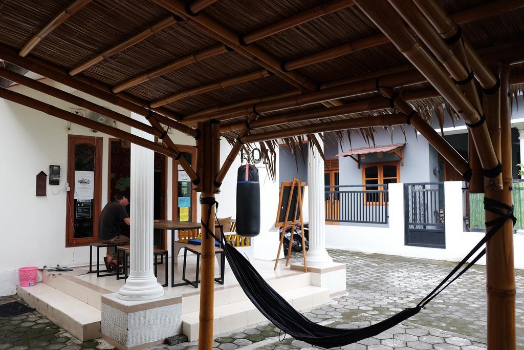 יוגיאקרטה Hoz Bed & Breakfast מראה חיצוני תמונה