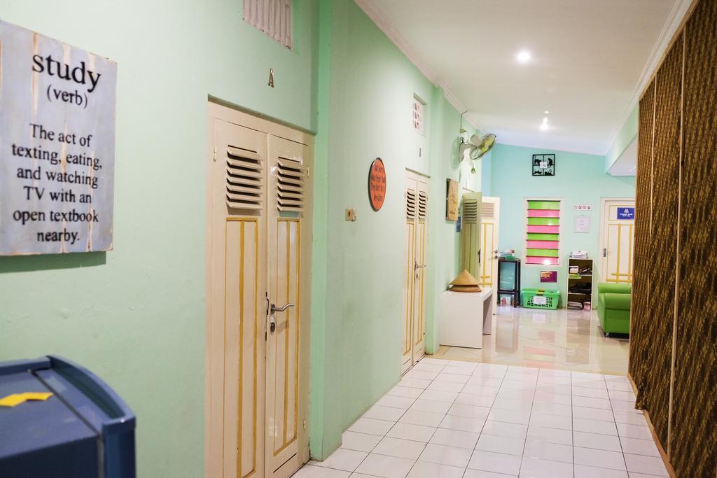 יוגיאקרטה Hoz Bed & Breakfast מראה חיצוני תמונה