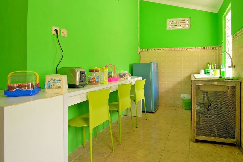 יוגיאקרטה Hoz Bed & Breakfast מראה חיצוני תמונה